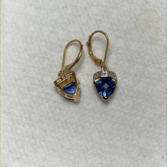 .925 sterling silver earrings with blue gems. - Picture 2 of 2